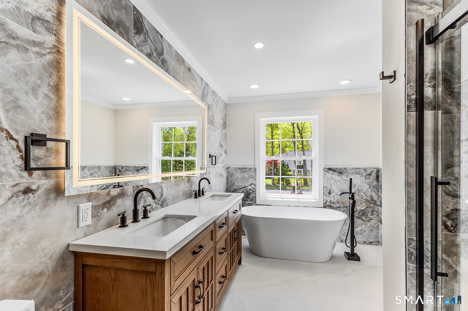 7 Queens Peak Canton CT 06019