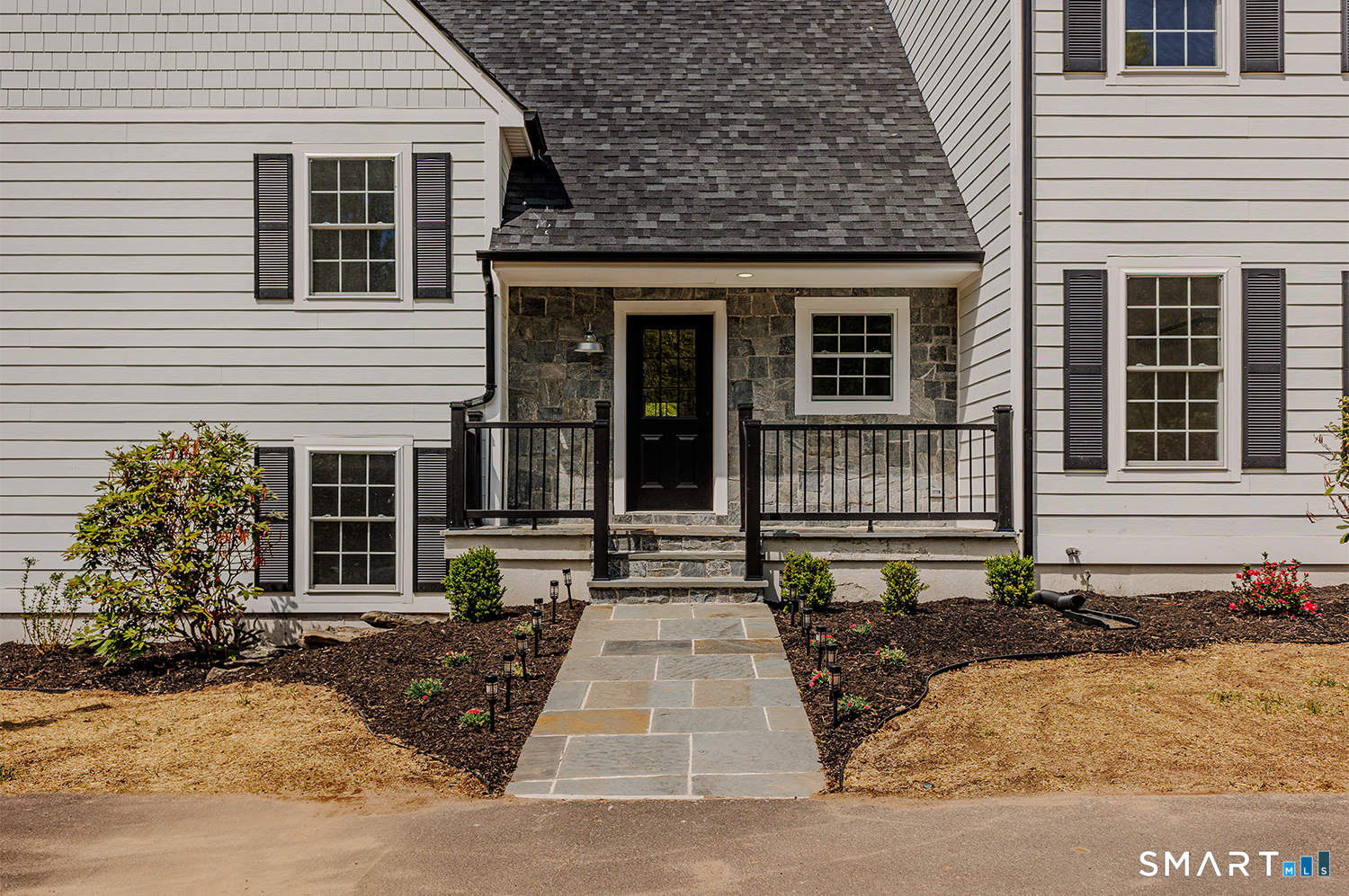 7 Queens Peak Canton CT 06019