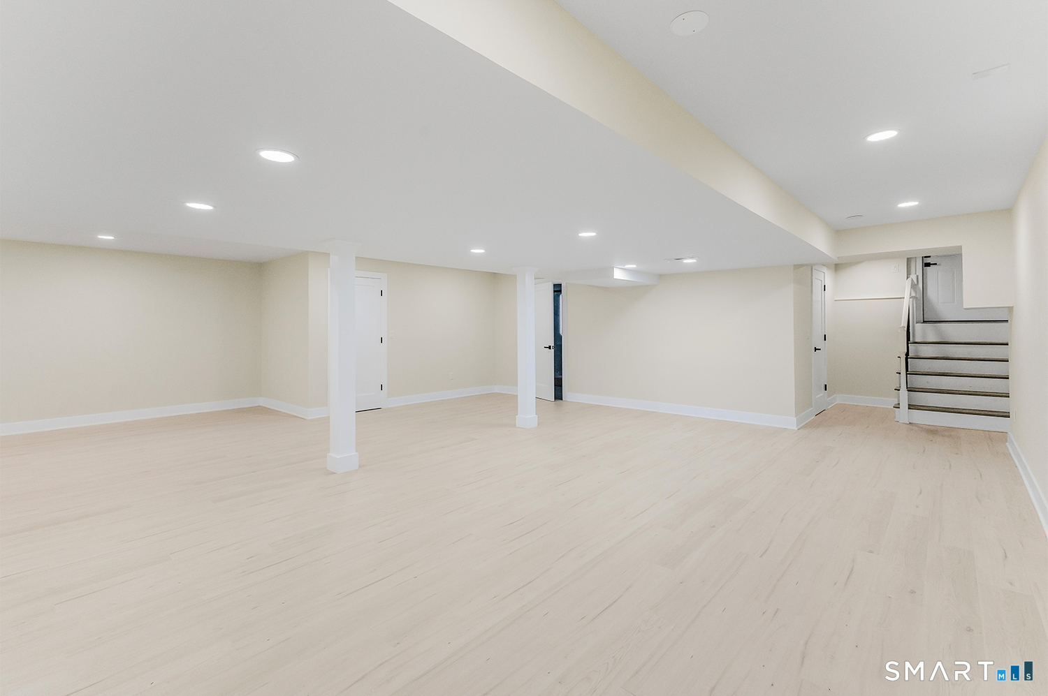 7 Queens Peak Canton CT 06019