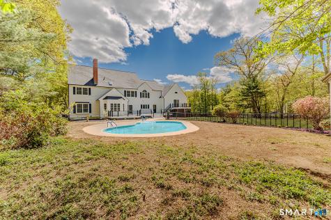 7 Queens Peak Canton CT 06019