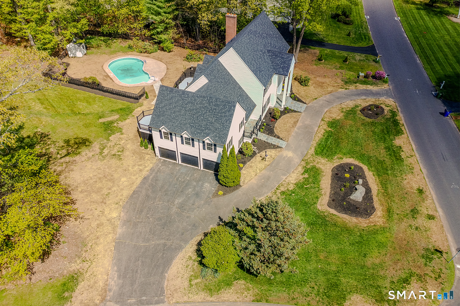 7 Queens Peak Canton CT 06019