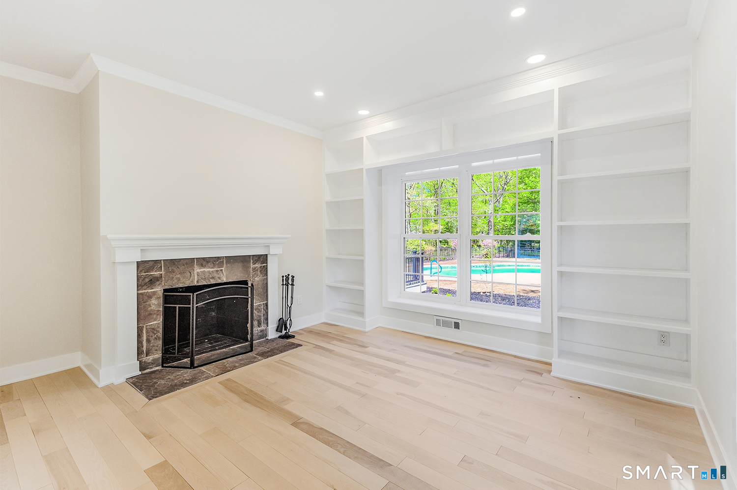 7 Queens Peak Canton CT 06019