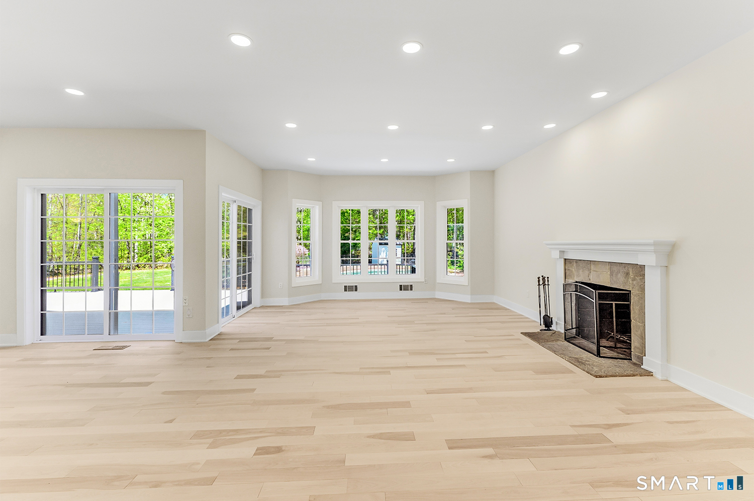 7 Queens Peak Canton CT 06019