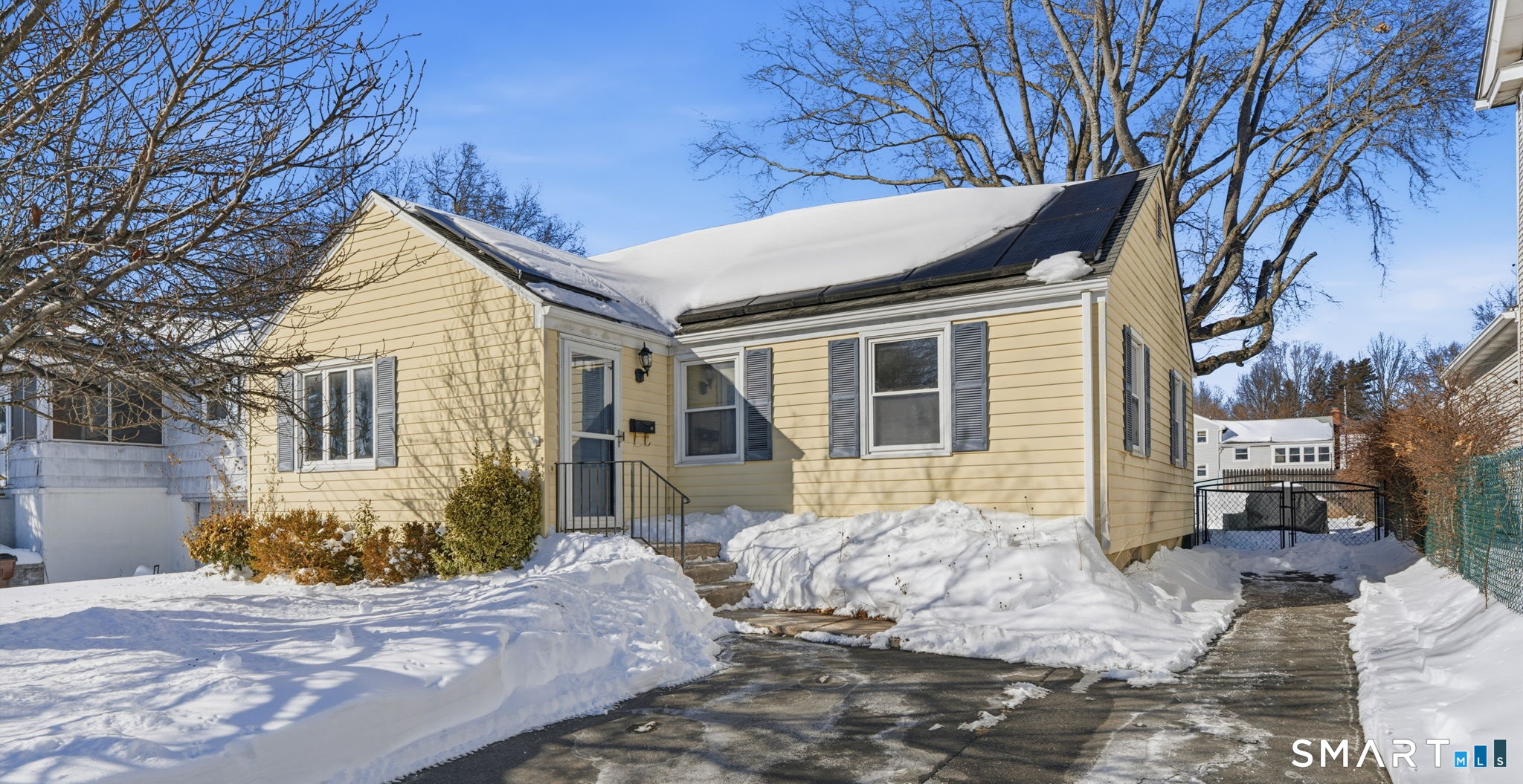 16 Clarendon Avenue West Hartford CT 06110
