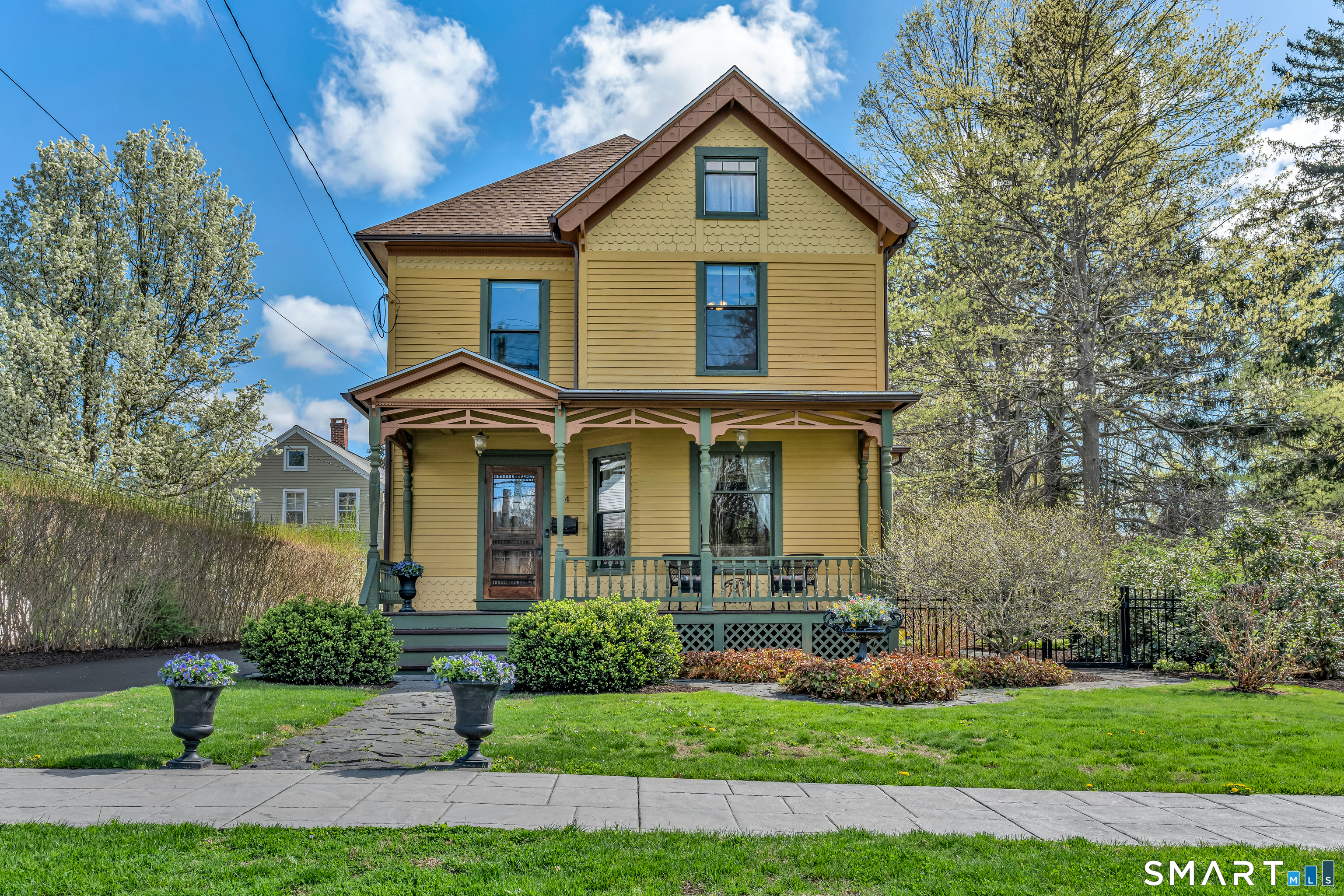 54 Main Street Newtown CT 06470