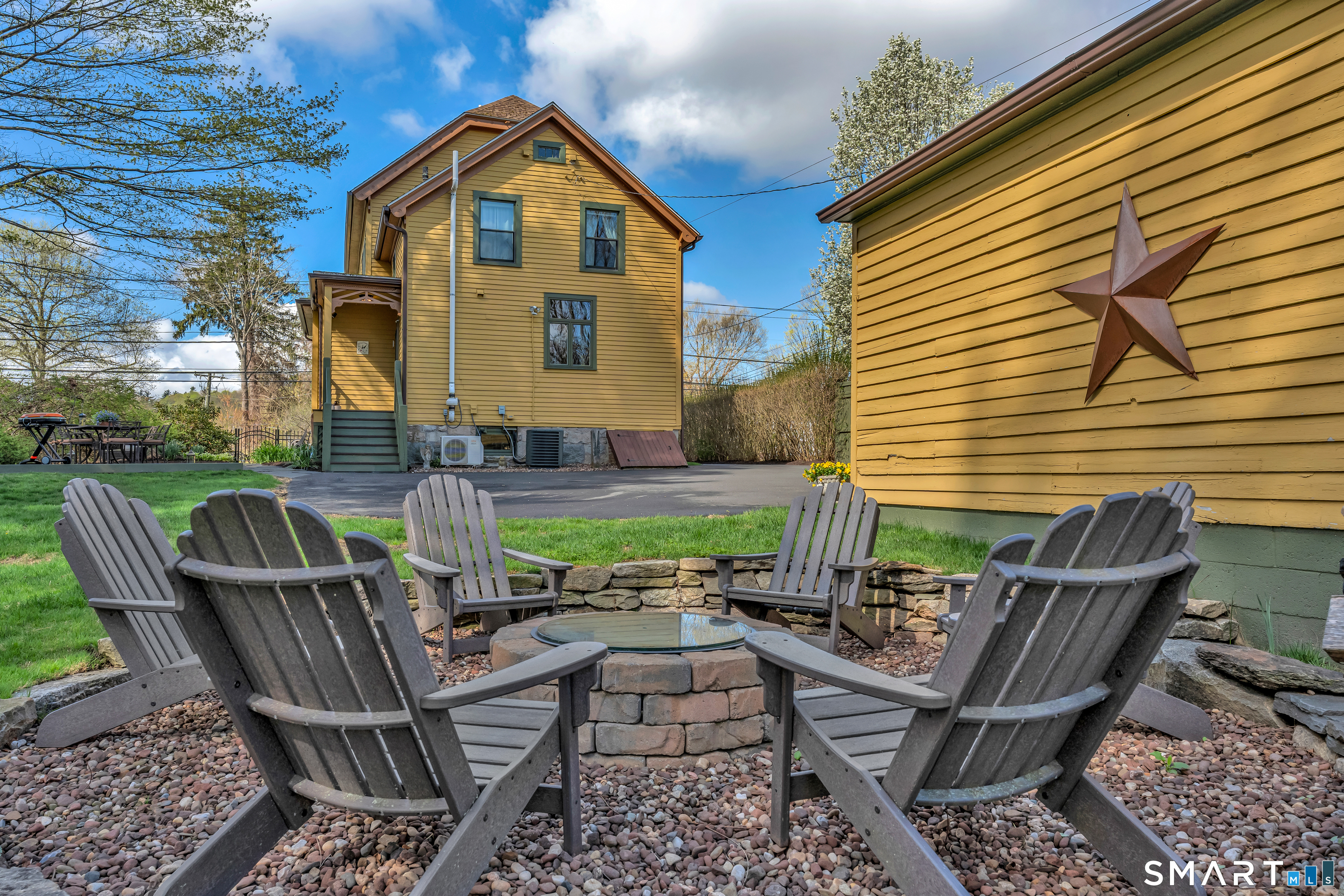 54 Main Street Newtown CT 06470