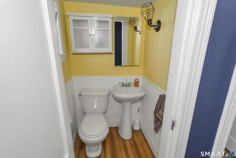 320 Mapleton Avenue Suffield CT 06078