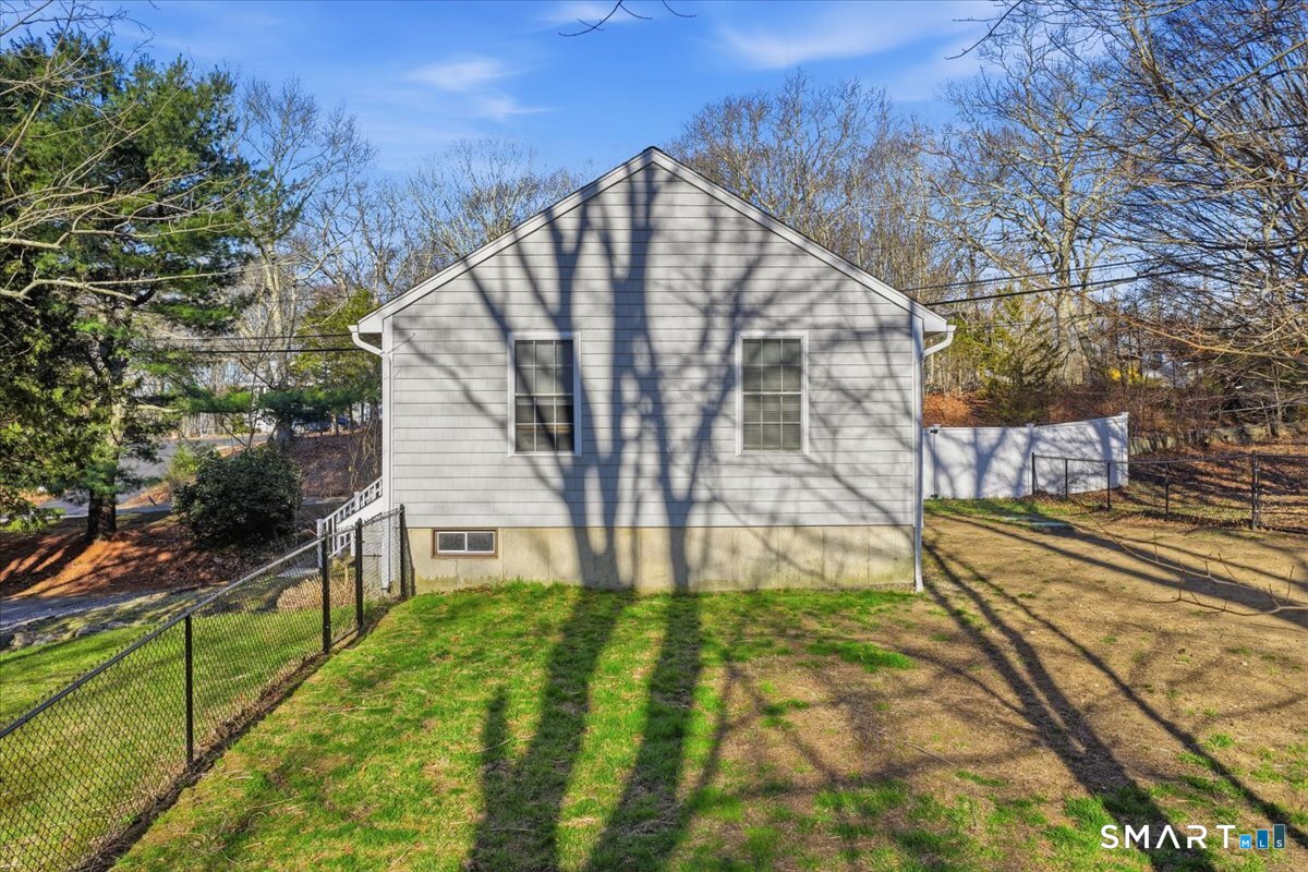 1920 Center Groton Road Ledyard CT 06339