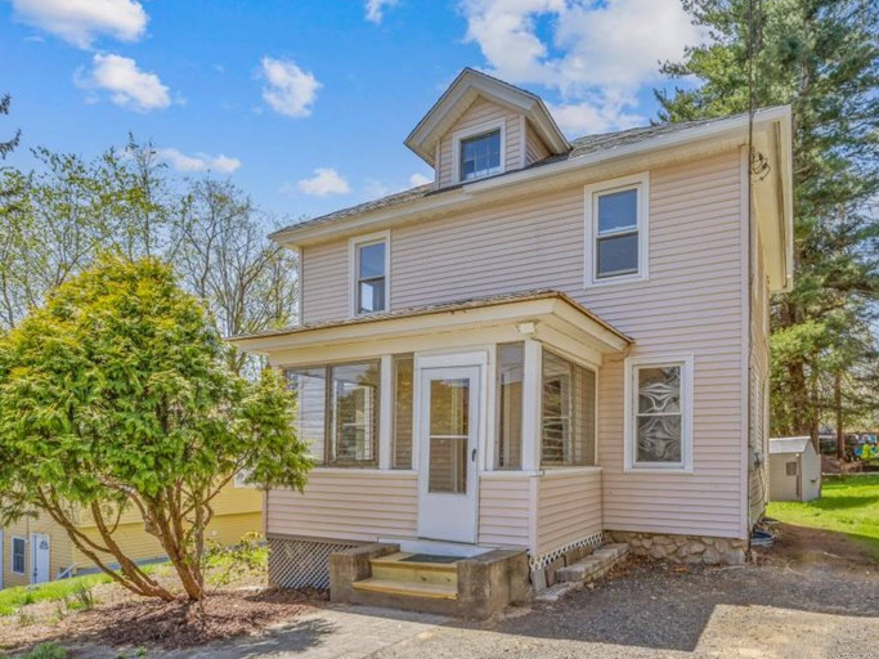 34 Peach Street Waterbury CT 06708