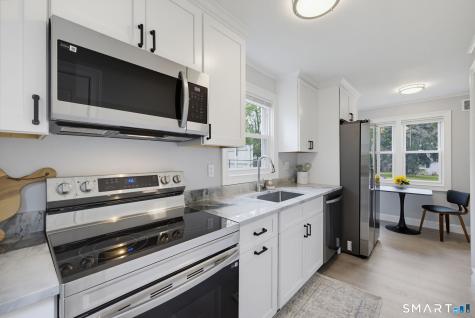11 Elmhurst Circle West Hartford CT 06110