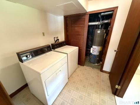75 Masna Place Stratford CT 06614