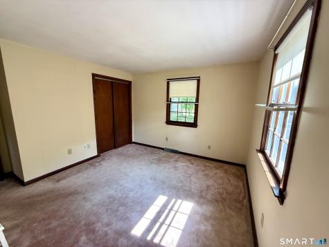 75 Masna Place Stratford CT 06614