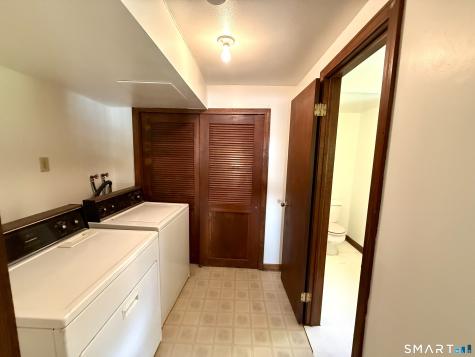 75 Masna Place Stratford CT 06614