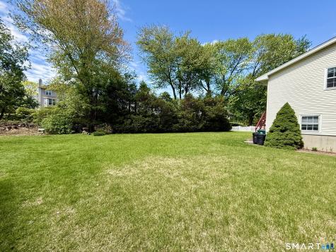 75 Masna Place Stratford CT 06614