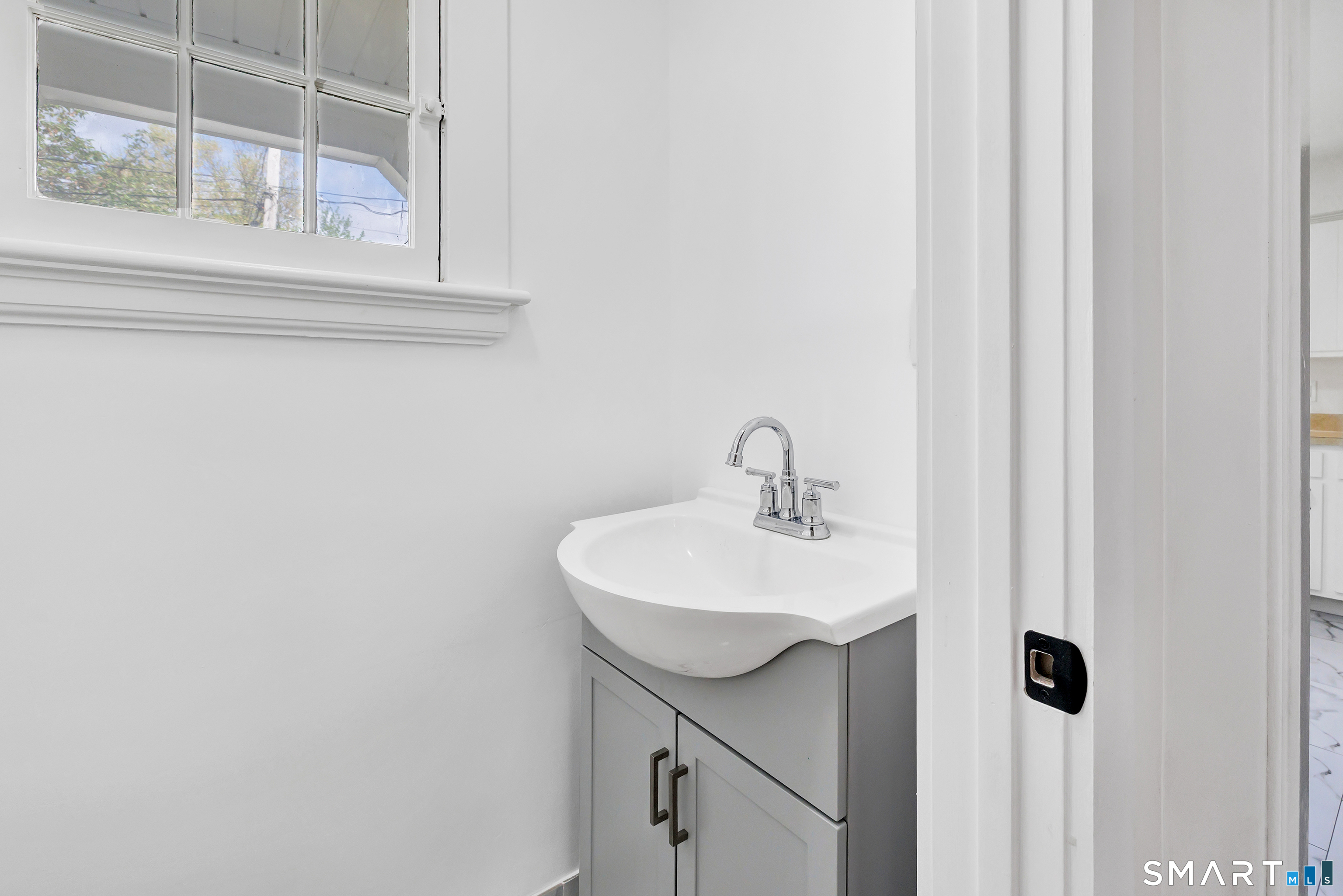 106 Brookdale Lane Waterbury CT 06705