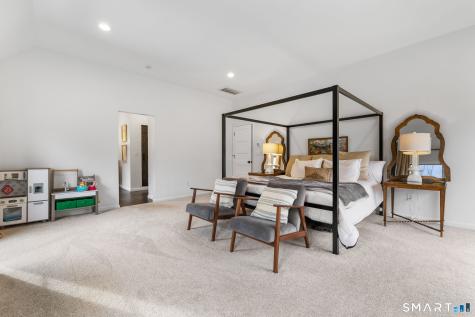 326 Thayer Pond Road Wilton CT 06897