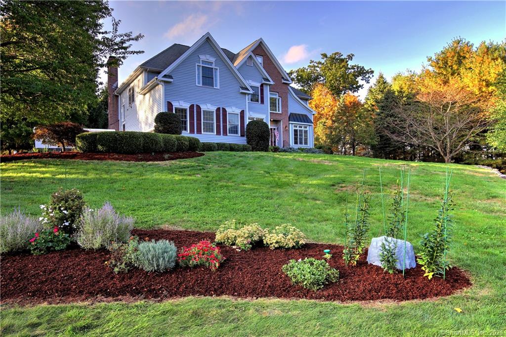 102 Wild Horse Court Monroe CT 06468
