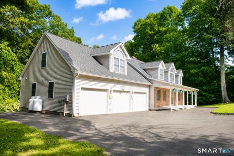 46 Washington Drive Middlebury CT 06762
