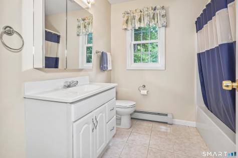 30 Bridle Trail Drive Naugatuck CT 06770