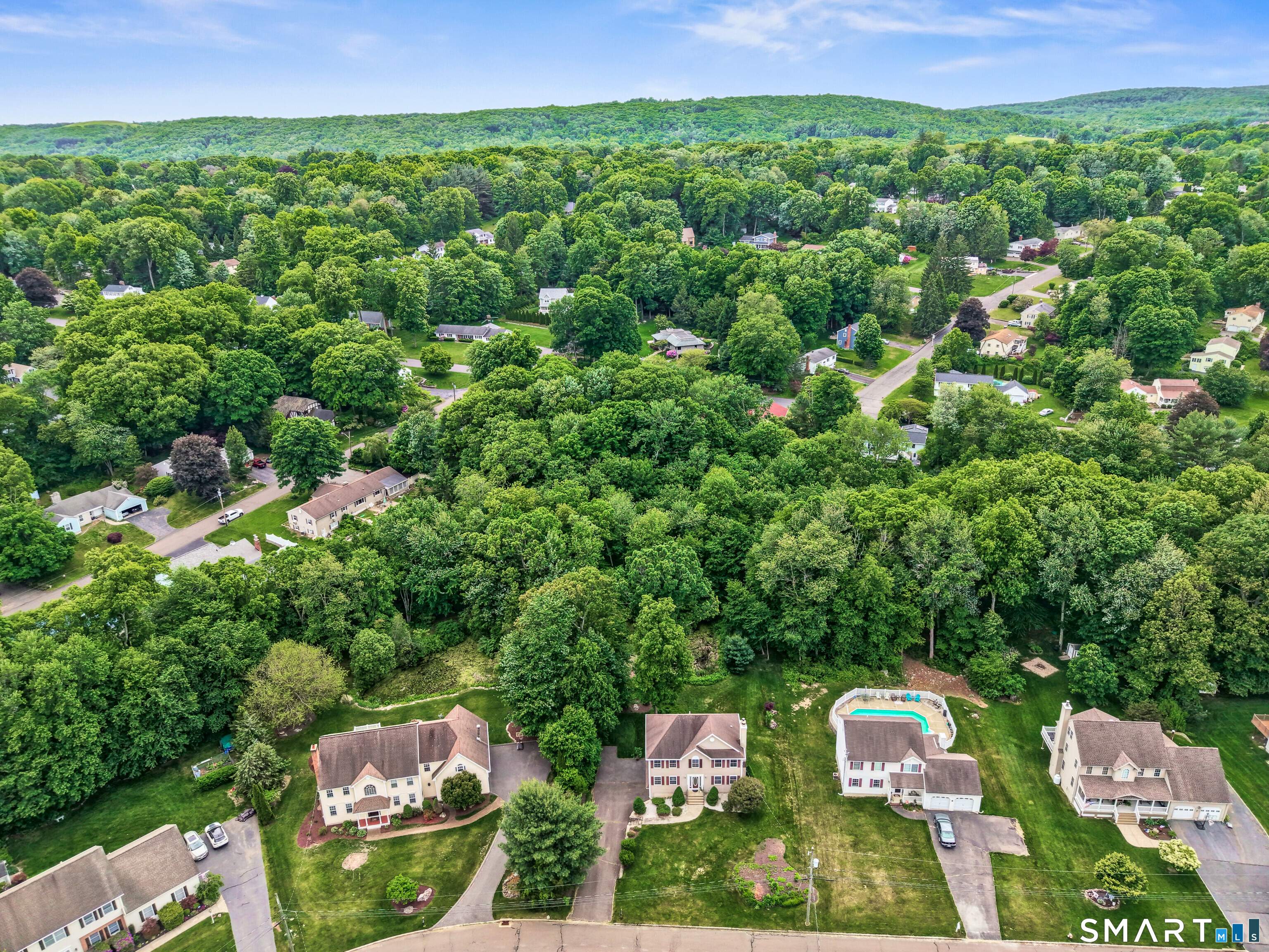 30 Bridle Trail Drive Naugatuck CT 06770