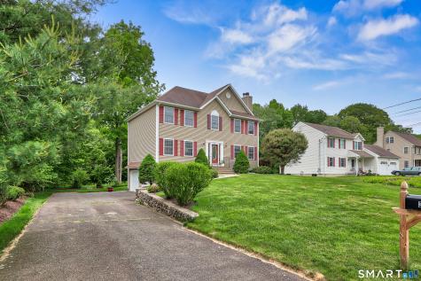 30 Bridle Trail Drive Naugatuck CT 06770