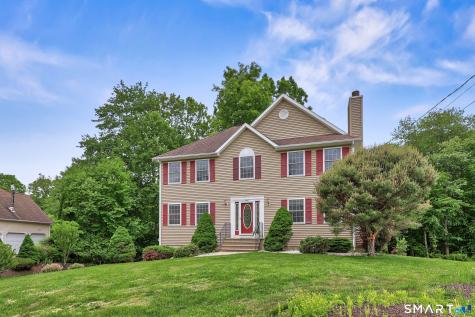 30 Bridle Trail Drive Naugatuck CT 06770