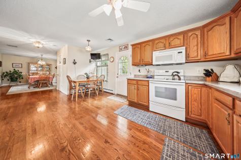 30 Bridle Trail Drive Naugatuck CT 06770