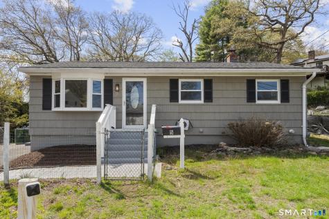 5 Elaine Drive Ansonia CT 06401