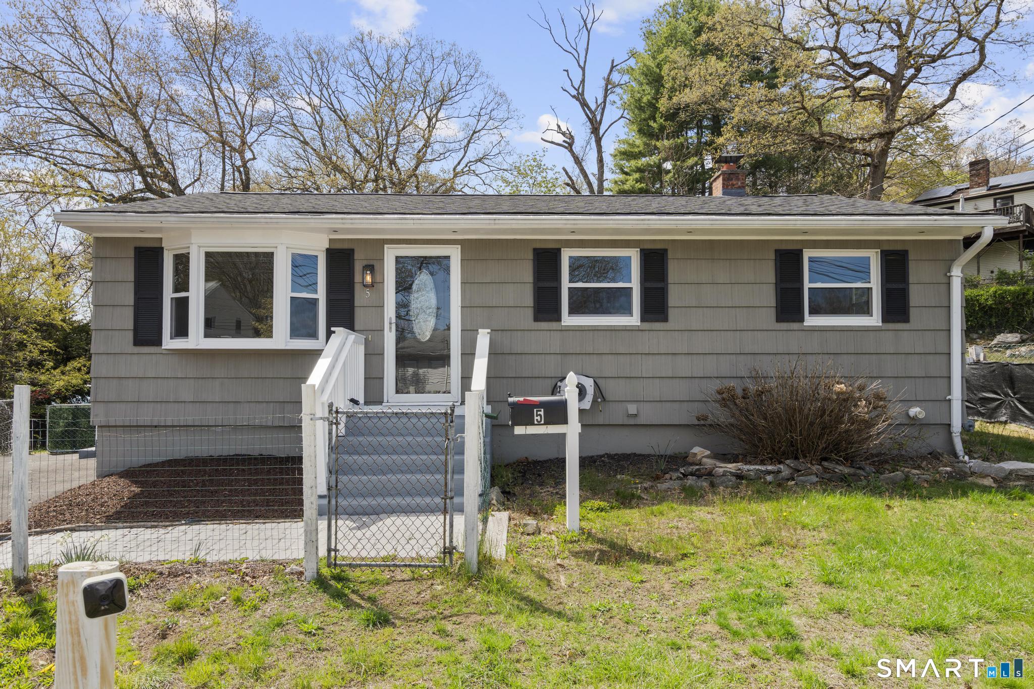 5 Elaine Drive Ansonia CT 06401
