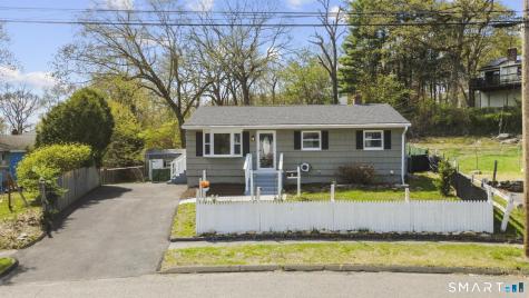 5 Elaine Drive Ansonia CT 06401