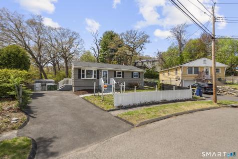 5 Elaine Drive Ansonia CT 06401