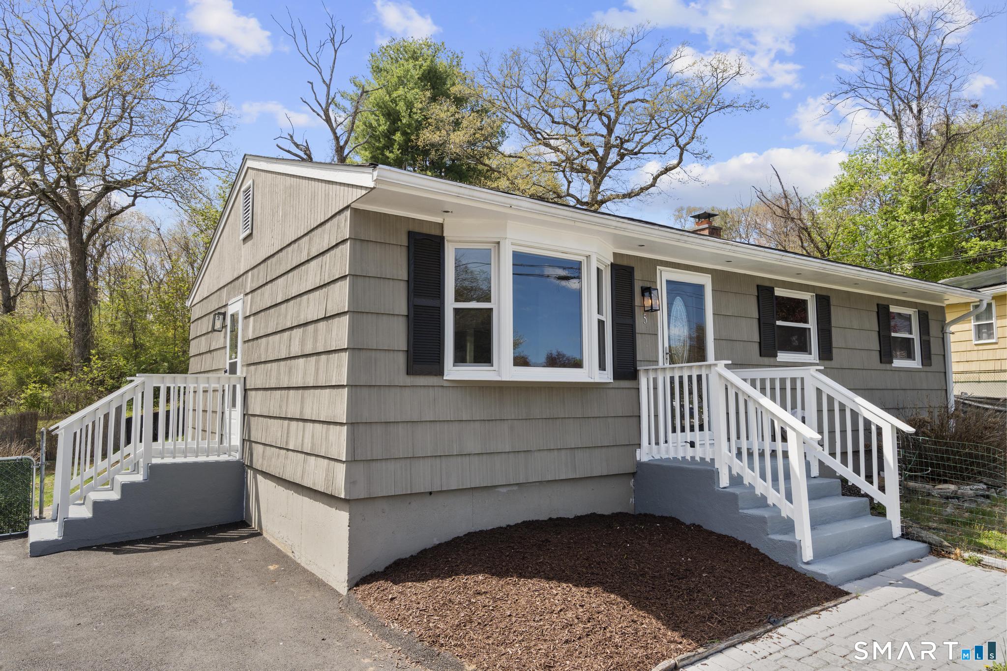5 Elaine Drive Ansonia CT 06401