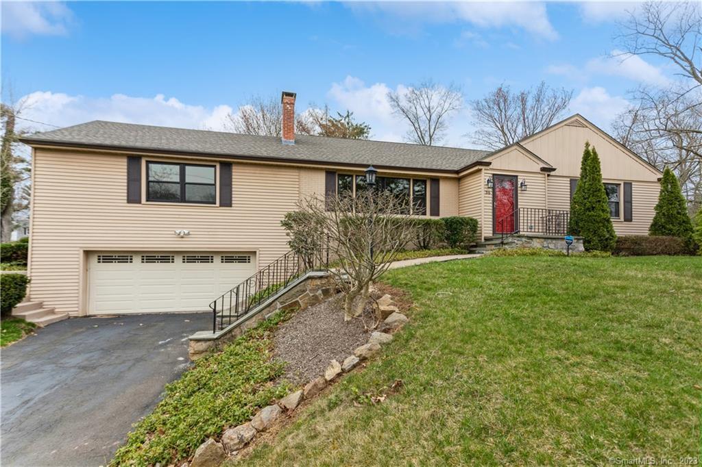 36 Applewood Road Branford CT 06405