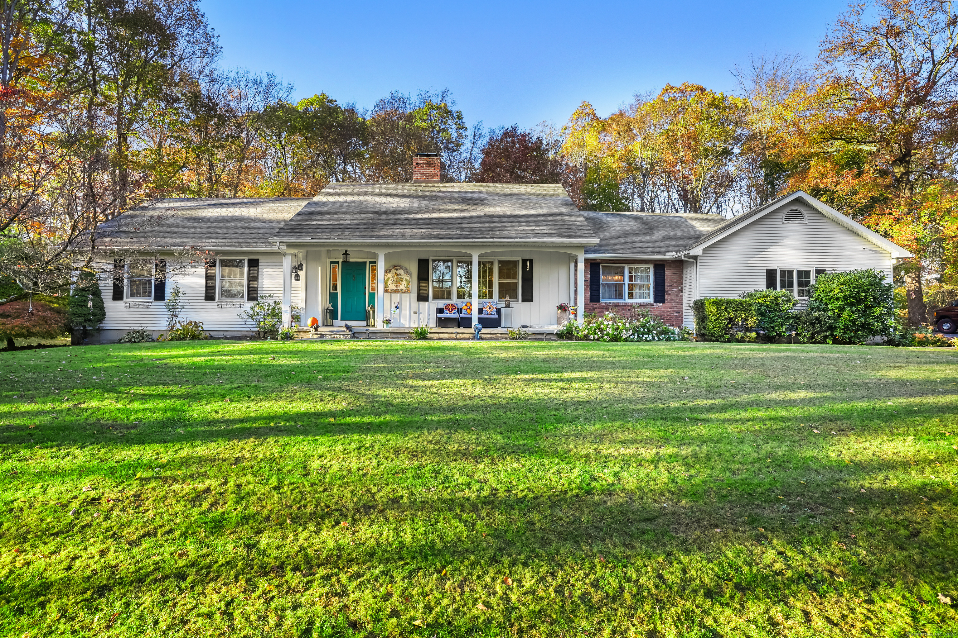 4 Autumn Ridge Road New Fairfield CT 06812