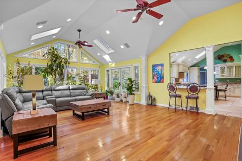 4 Autumn Ridge Road New Fairfield CT 06812