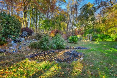 4 Autumn Ridge Road New Fairfield CT 06812