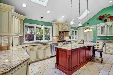 4 Autumn Ridge Road New Fairfield CT 06812