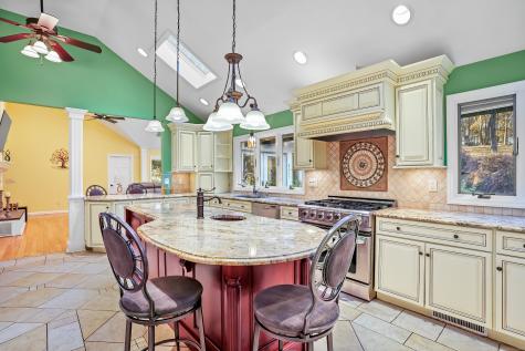 4 Autumn Ridge Road New Fairfield CT 06812