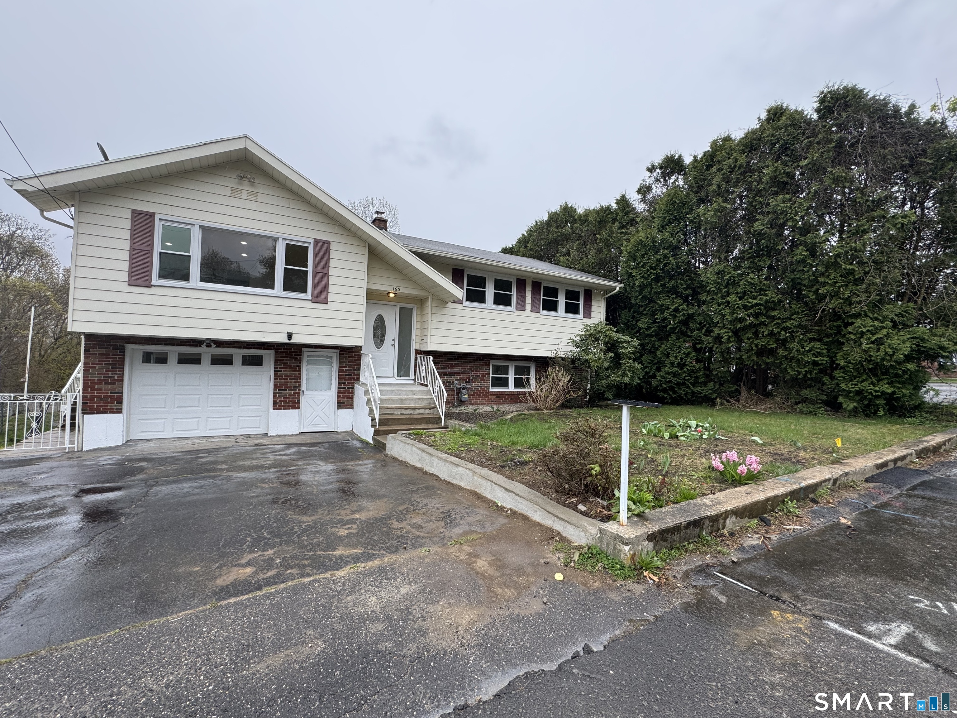 163 Lucille Street Waterbury CT 06708