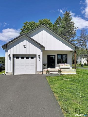 21 Birge Avenue Windsor Locks CT 06096