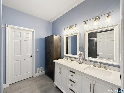 21 Birge Avenue Windsor Locks CT 06096