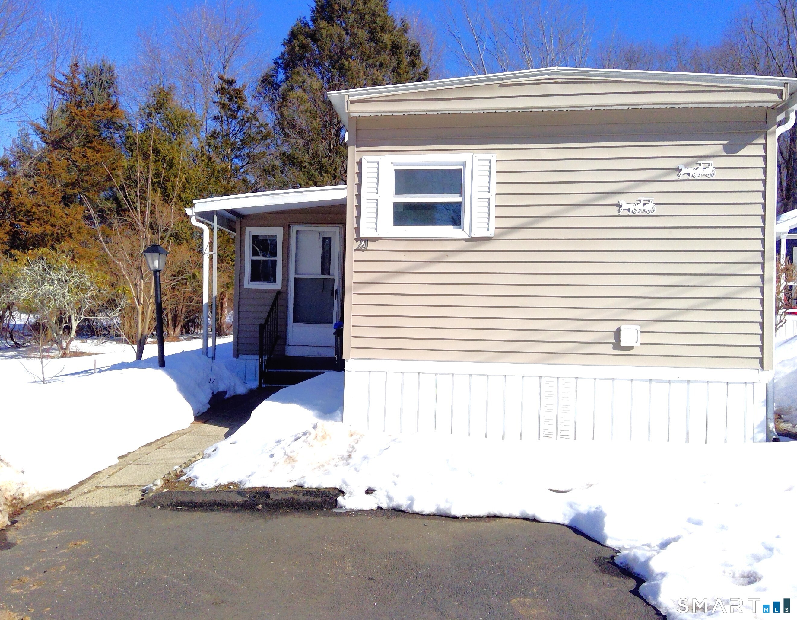 21 Hillpond Drive Mansfield CT 06268