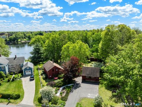 921 Thompsonville Road Suffield CT 06078