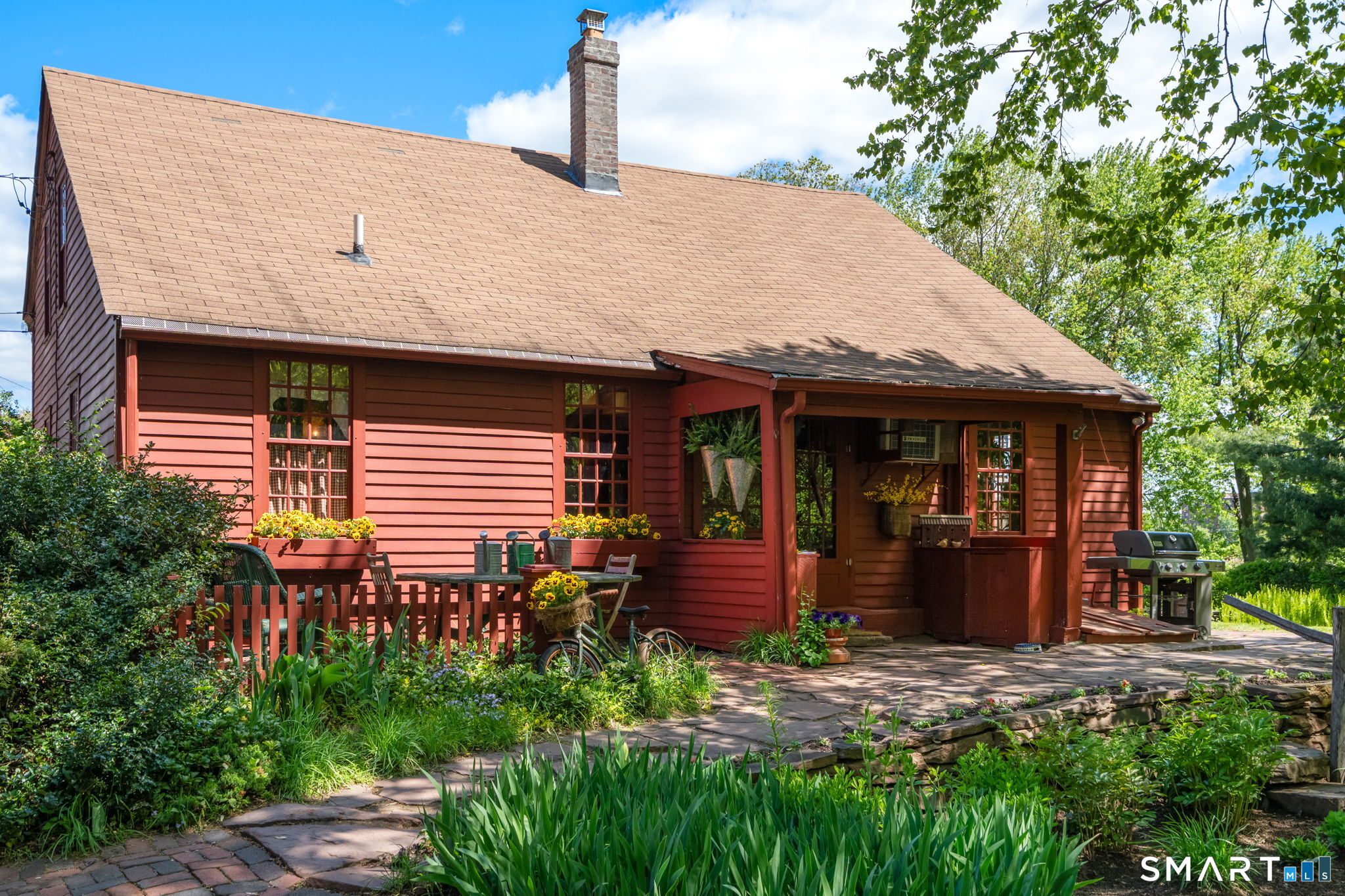 921 Thompsonville Road Suffield CT 06078