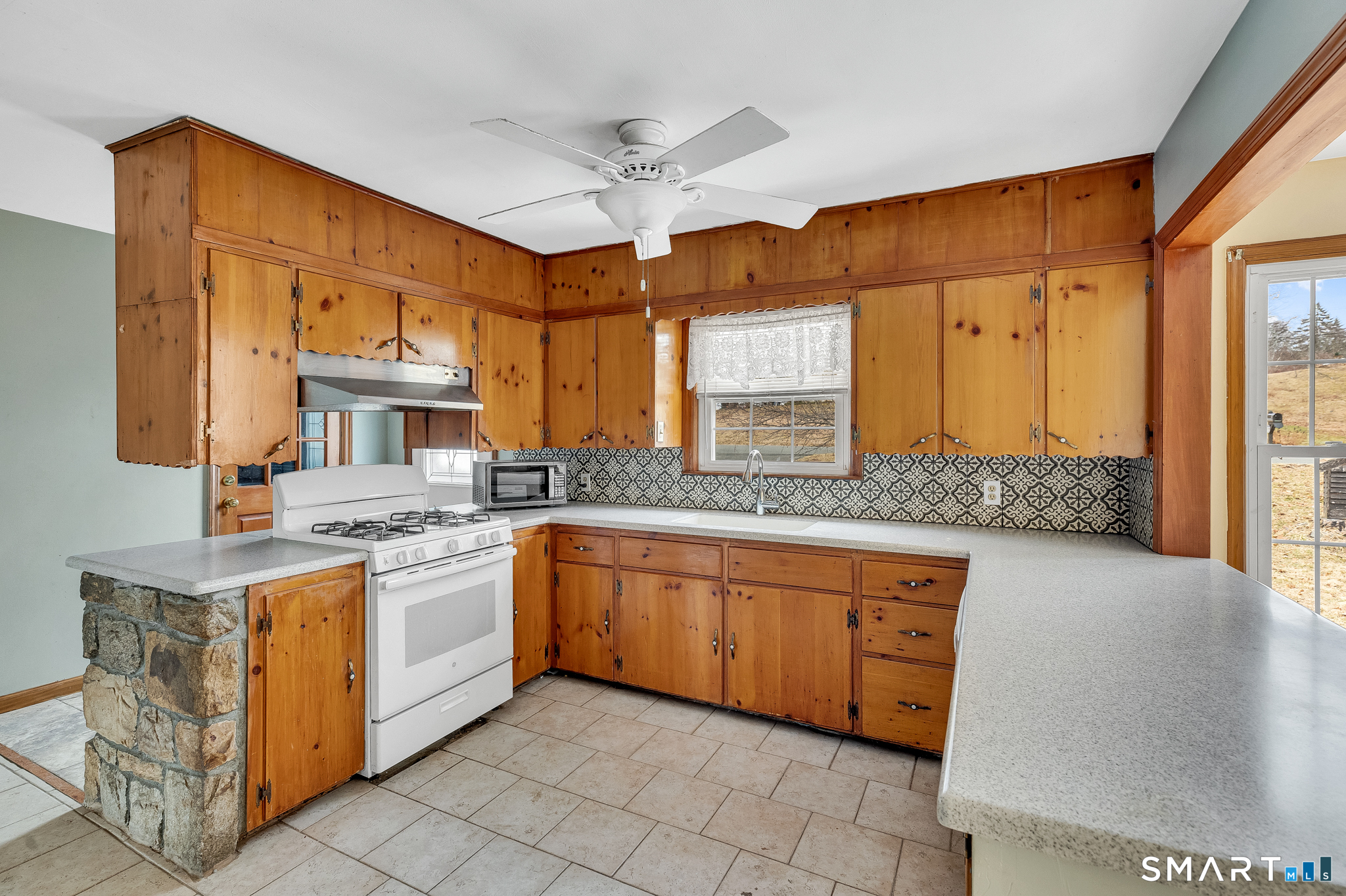 9 Greenview Road Danbury CT 06811