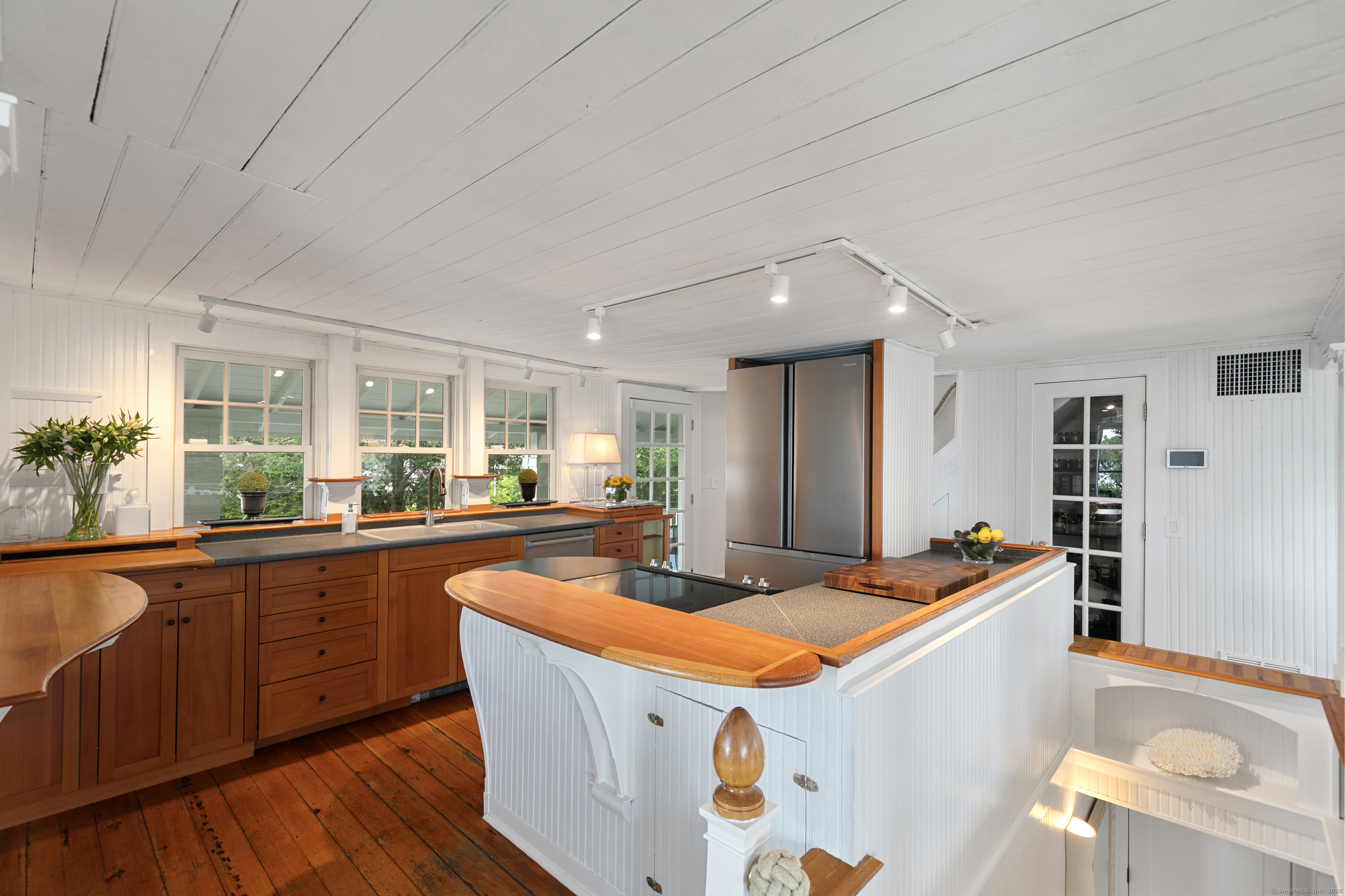 33 Thimble Farms Road Branford CT 06405