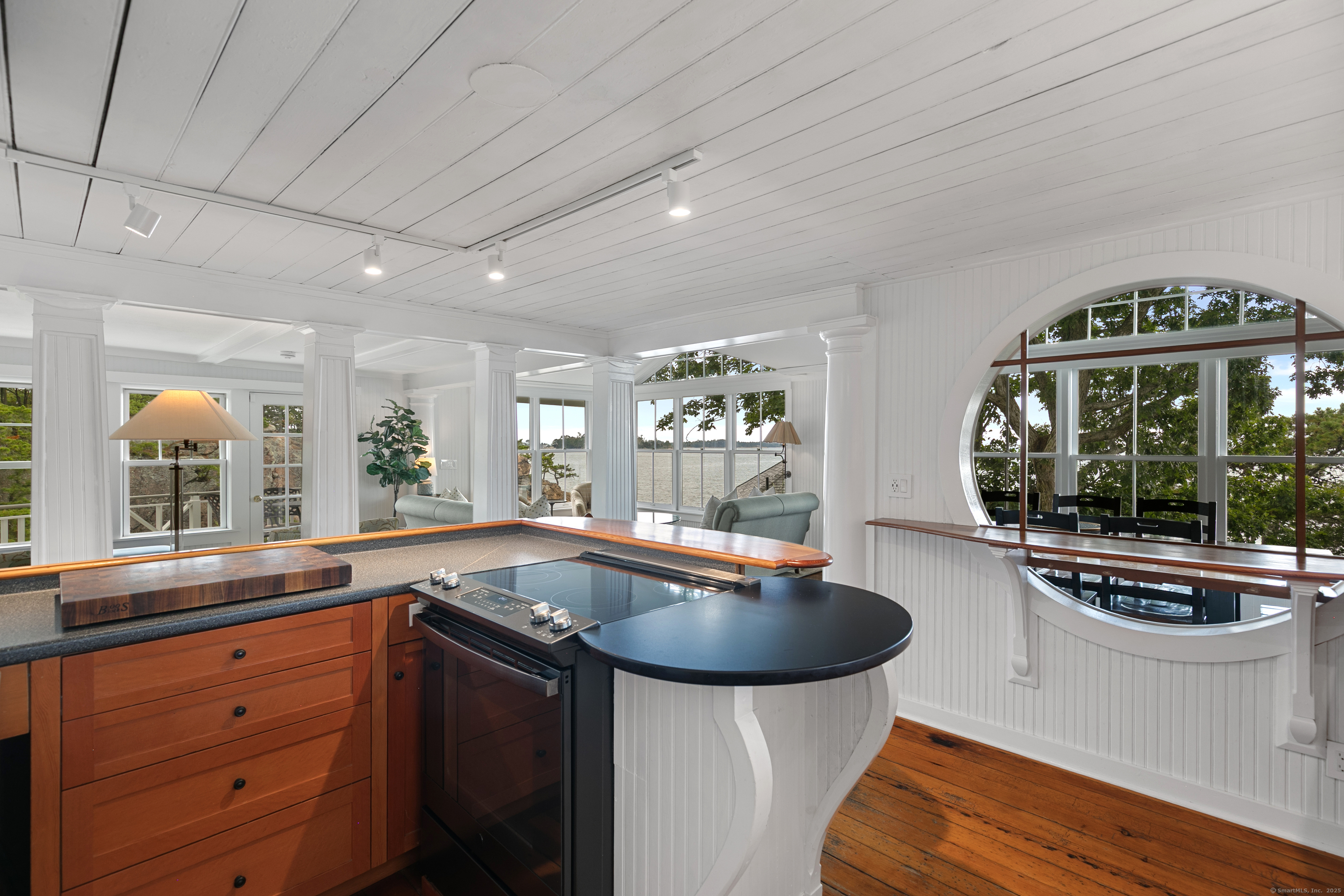 33 Thimble Farms Road Branford CT 06405