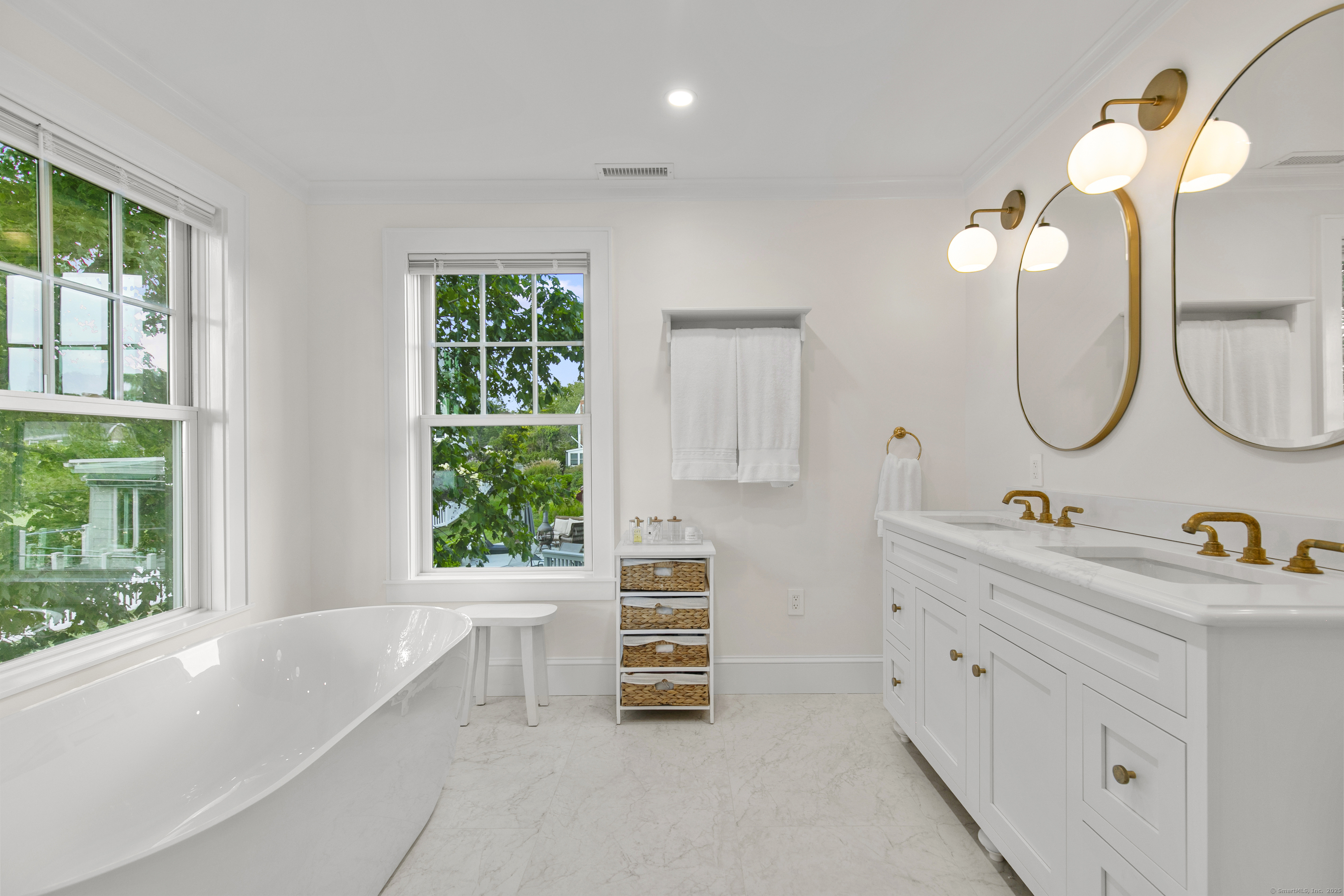 33 Thimble Farms Road Branford CT 06405