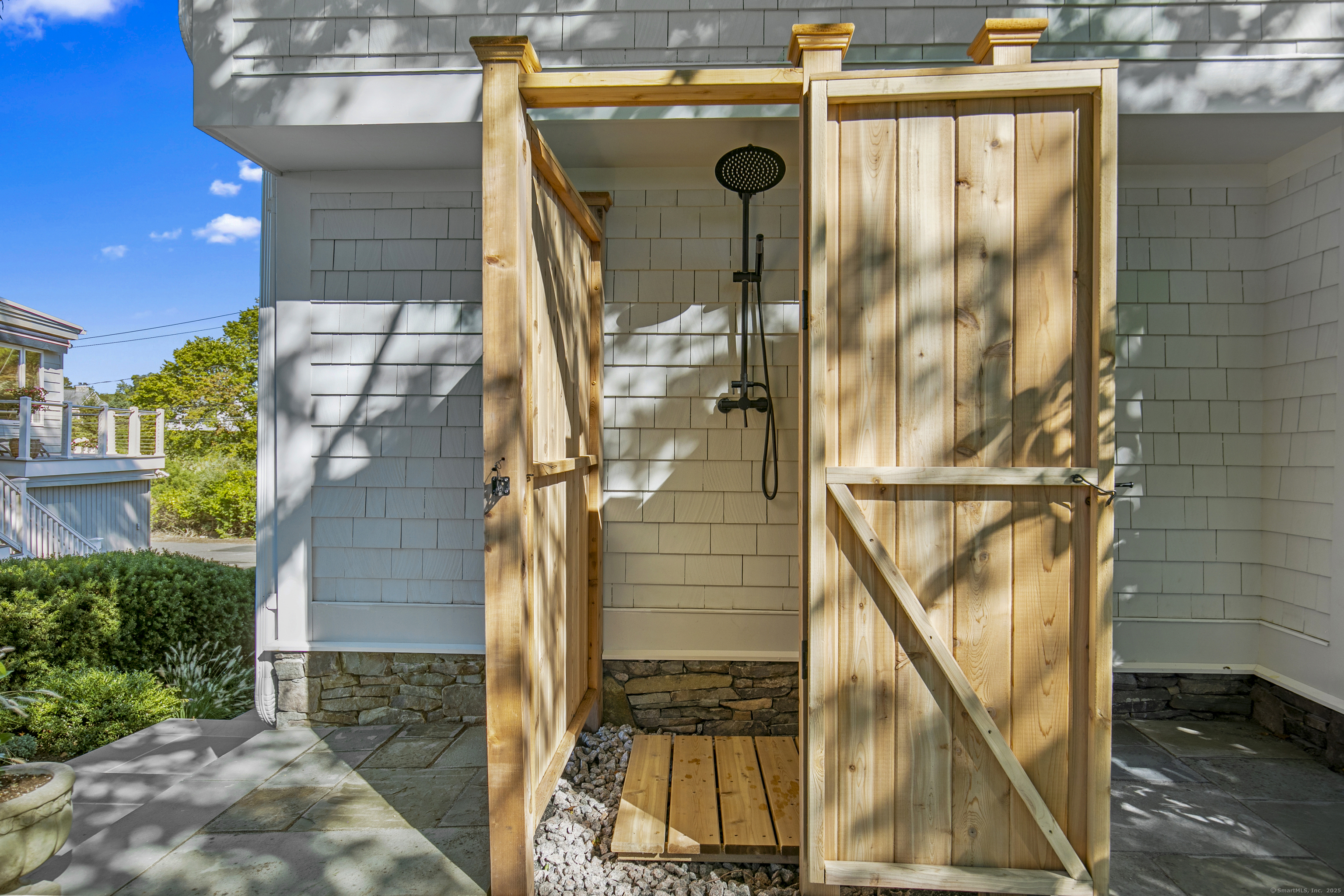 33 Thimble Farms Road Branford CT 06405