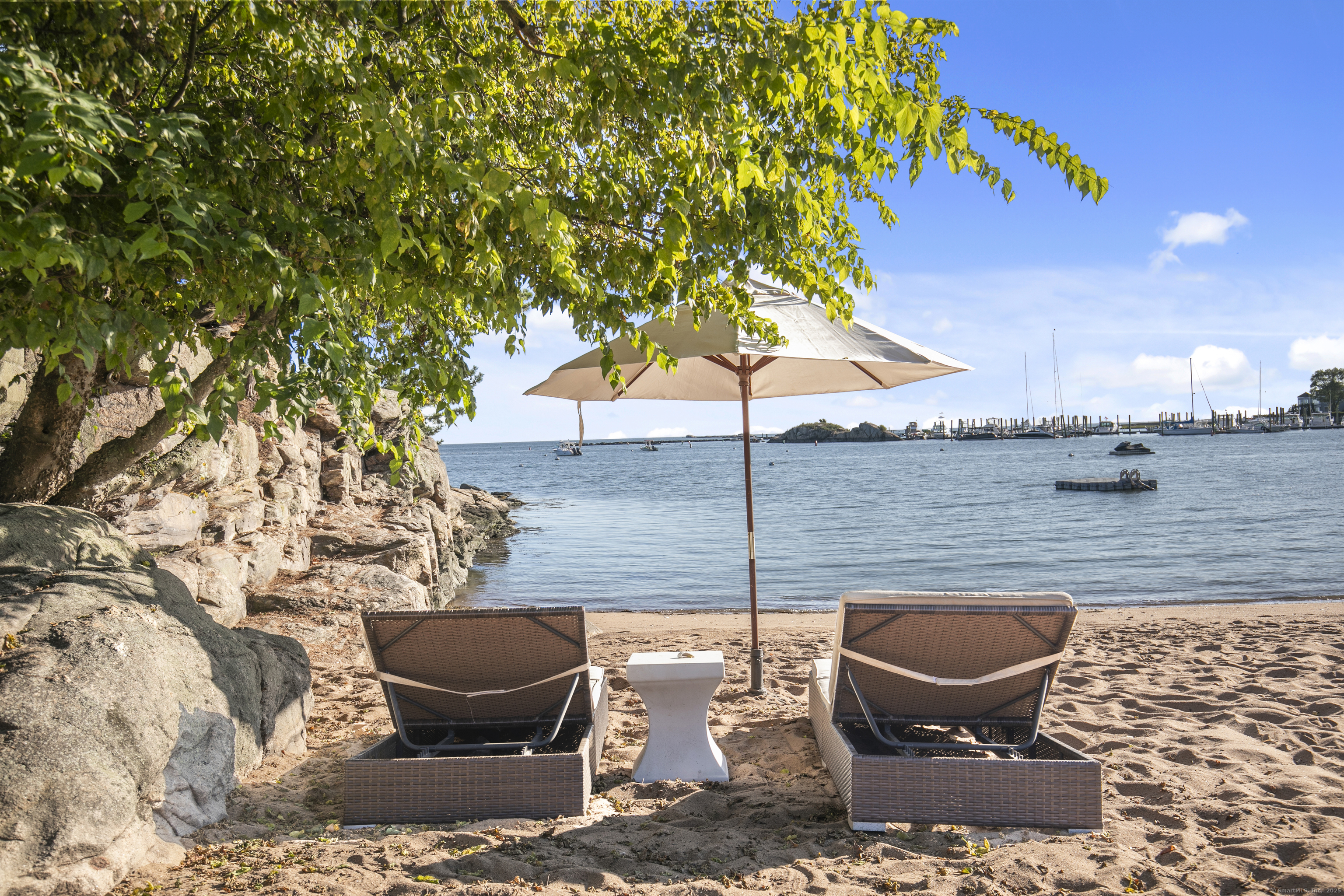 33 Thimble Farms Road Branford CT 06405